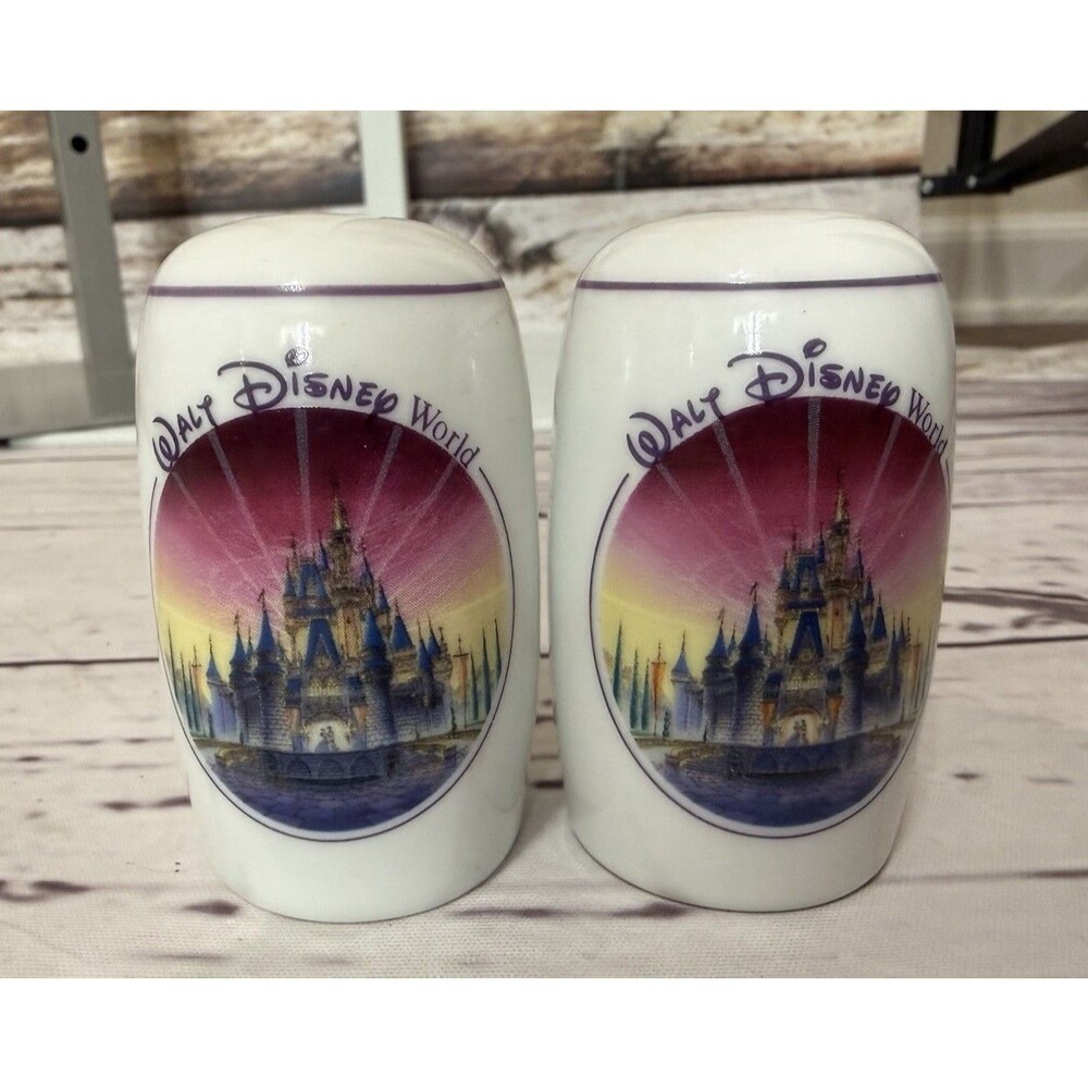 Walt Disney World Salt and Pepper Shaker Set Ceramic Cinderella Magic Kingdom